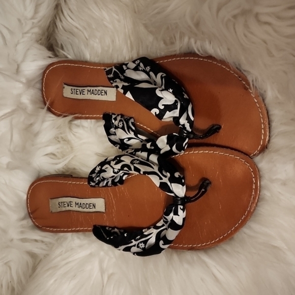 Steve Madden‎ Handkerchief  sandals 8 - Picture 2 of 7
